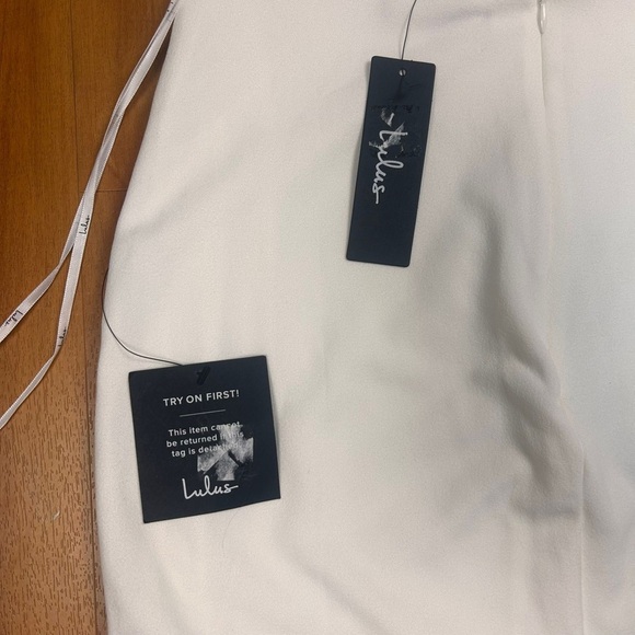 Lulu's Women’s White Halter Backless Mini Dress Size M - Picture 7 of 9